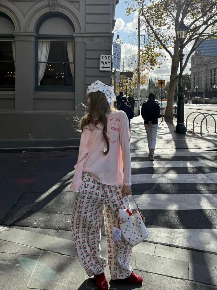 London Gen Z Girl Subculture Y – обзор и цена Street Fashion In London